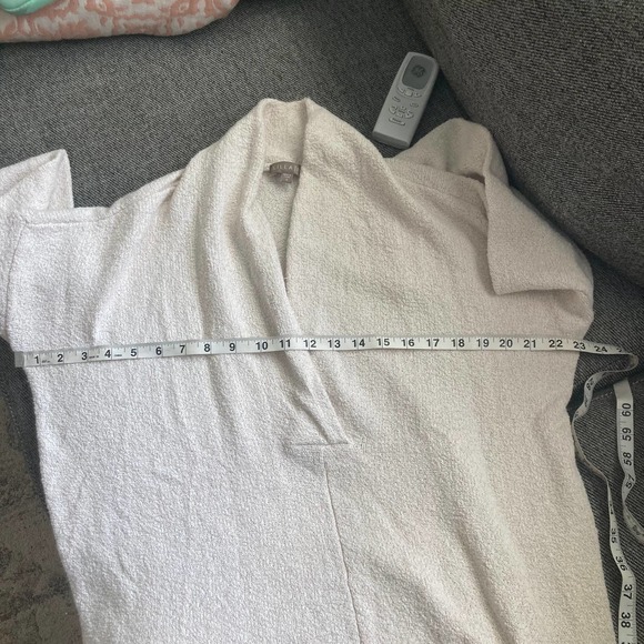 Lilla P cashmere blend v-neck sweater - Picture 7 of 8